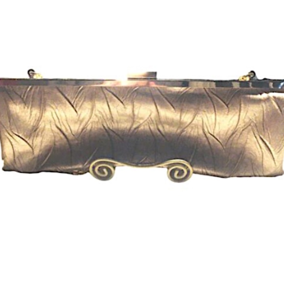 Jessica McClintock Clutch Bag Gold Chain Clasp Rectangle Inside Pocket Zipper - Picture 1 of 14